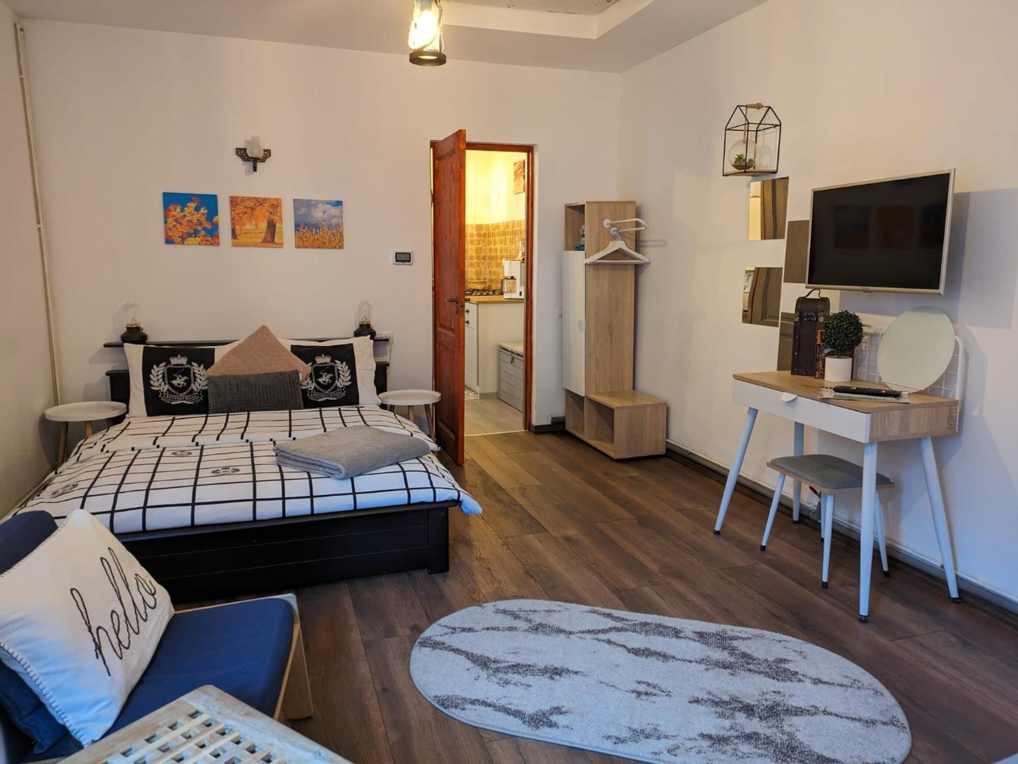 June Studio Braşov